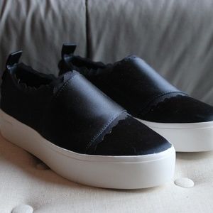 NWOT Calvin Klein Jameelah Satin Sneaker